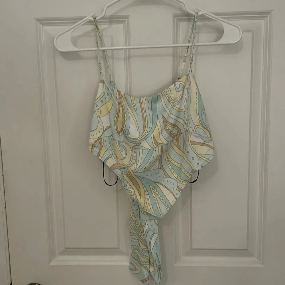 Forever 21 blue retro bandanna top size medium crop tie in back scarf top